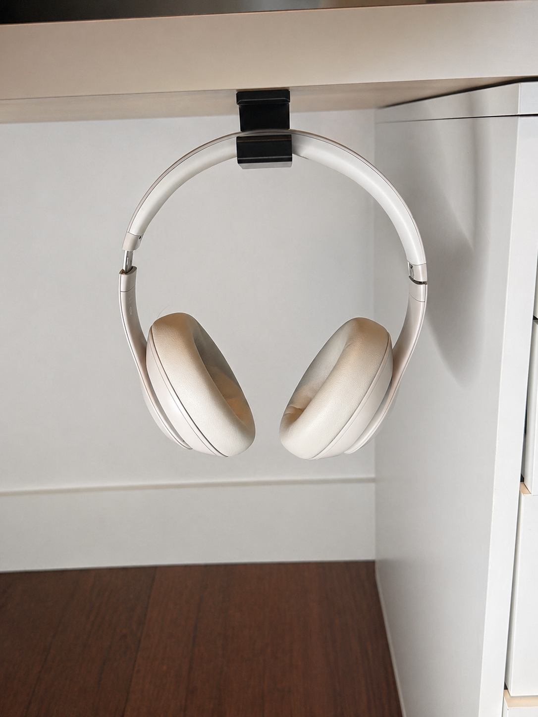 Hang – Under Desk Headphone Hook (Free US Shipping)