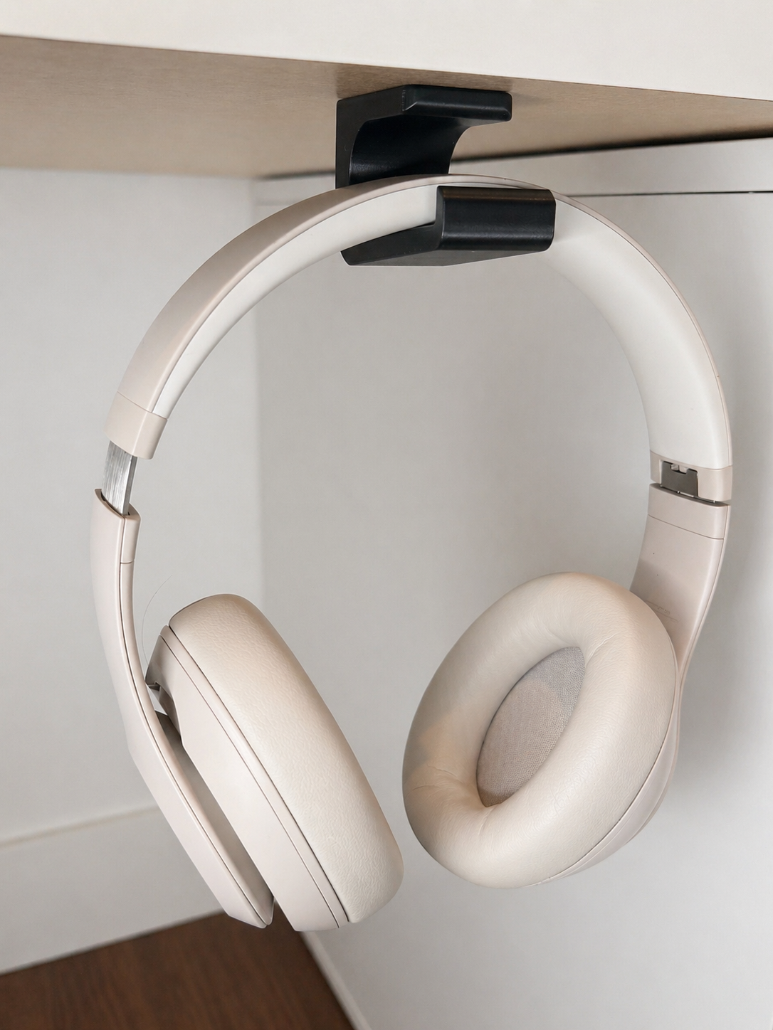 Hang – Under Desk Headphone Hook (Free US Shipping)